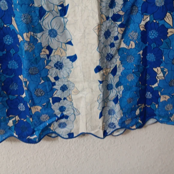 Floral Blue and White Women's Skirt Farm Rio - Picture 2 of 4